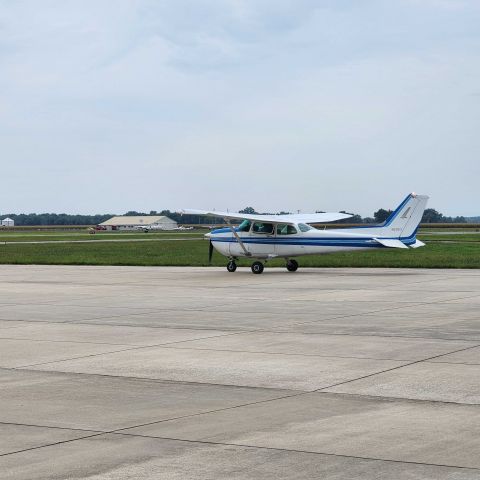 Cessna Skyhawk (N63612) - I'm in the plane taking off for a flight lesson.