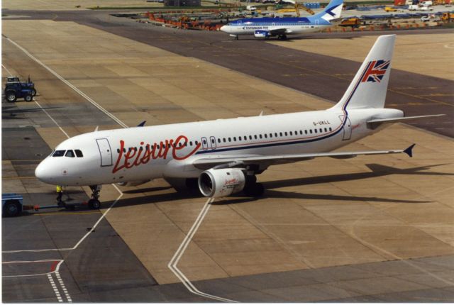 Airbus A320 —