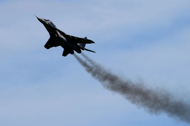 MIKOYAN MiG-33 (N105)