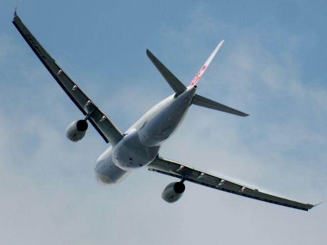 Airbus A330-300 (B-18392)