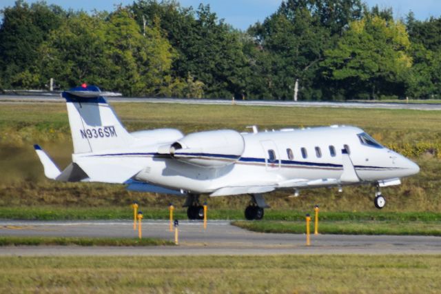 Learjet 60 (N936SM) - MedEvac 6 Sierra Mike departing Runway 14 at the Buffalo Niagara International Airport with a patient onboard