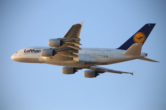 Airbus A380-800 (D-AIMH)