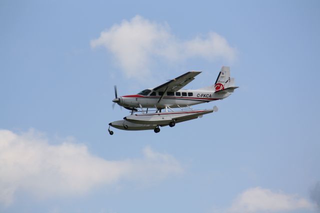 Cessna Caravan (C-FKCA) - Landing Lester B. Pearson Intl Airport