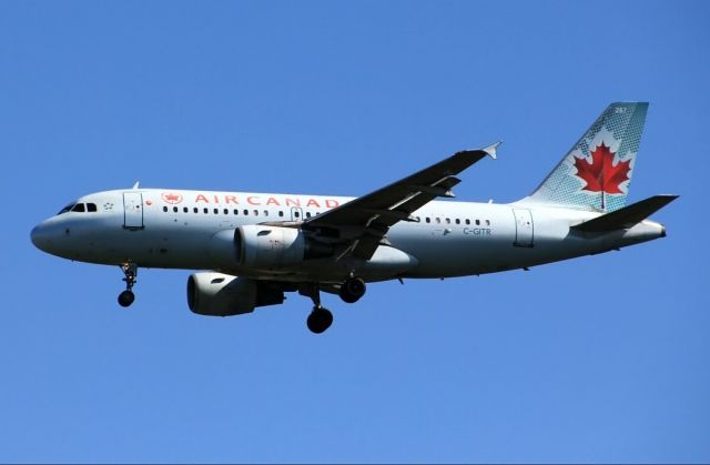 Airbus A319 (C-GITR)