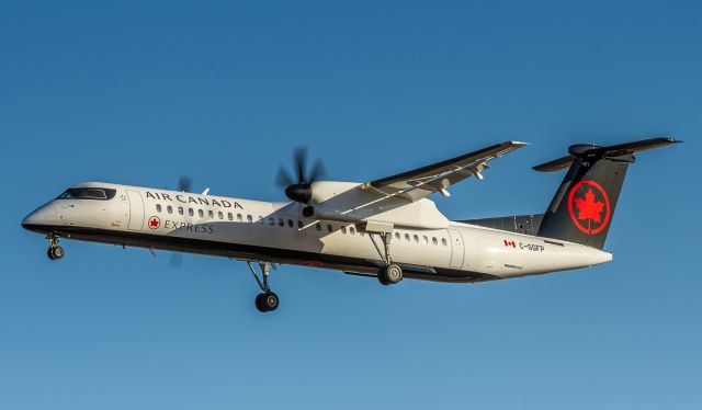 de Havilland Dash 8-400 (C-GGFP)