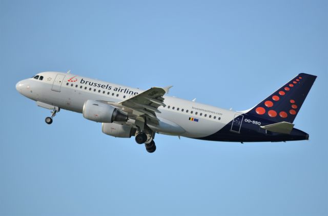 Airbus A319 (OO-SSQ)