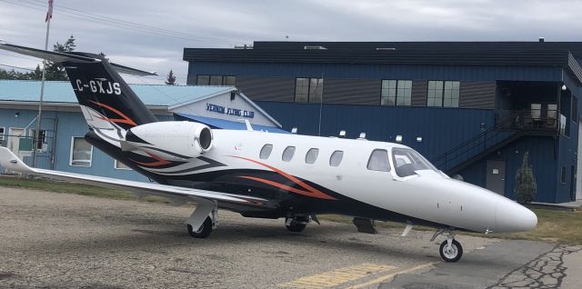 Cessna Citation M2 (C-GXJS)