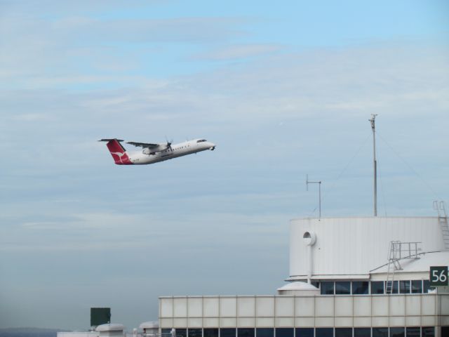 VH-TQW —