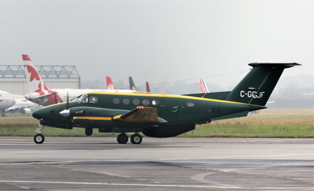 Beechcraft Super King Air 200 (C-GGJF) - pal aerospace b200 c-ggjf dep shannon 28/11/20.