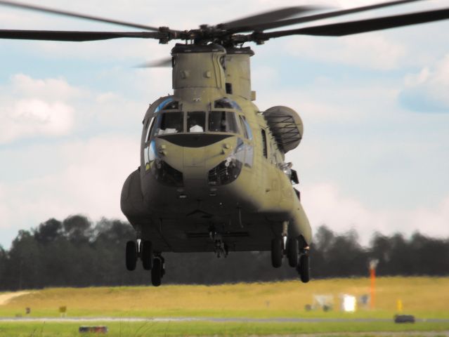 Boeing CH-47 Chinook (07-8732) - CH-47 hover taxiing onto RWY 36 for departure