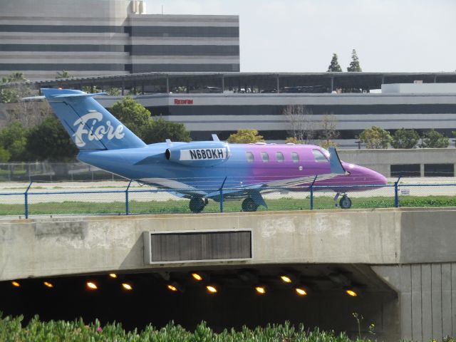 Cessna Citation CJ1 (N680KH) - Taxiing to RWY 30