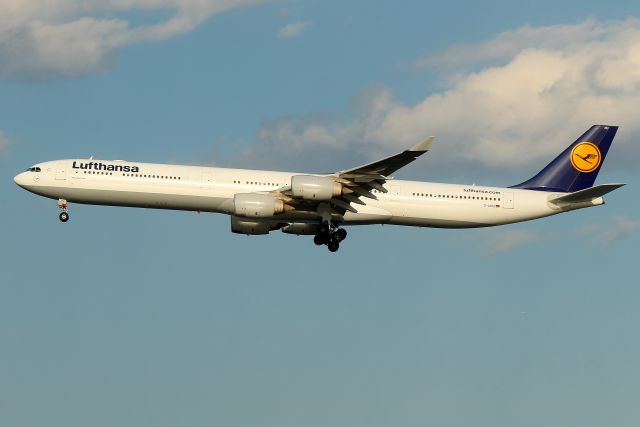 Airbus A340-600 (D-AIHU) - Lufthansa 424 arriving from Munich