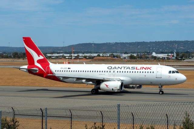 Airbus A320 (VH-UVO) - Airbus A320-232 cn 2253. Qantaslink VH-UVO Mottlecah heading for RWY 03 departure YPPH 13 January 2024