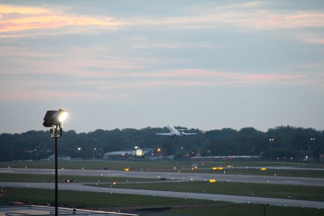 Embraer ERJ-145 (N671AE) - Flight 3294 to ORD (August 6th, 2017) 