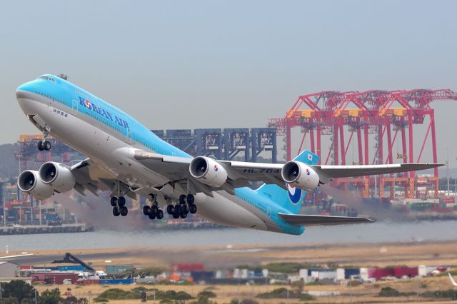 BOEING 747-8 (HL7644) - KE122/KAL122 to ICN Seoul, R34L SYD/YSSY 16/09/2017