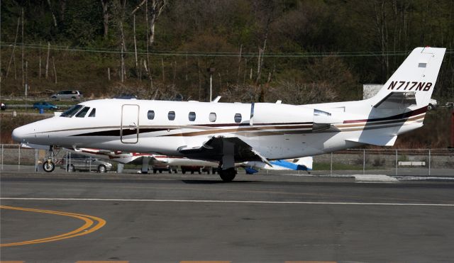 Cessna Citation Excel/XLS (N717NB) - N717NB taxiing @ Boeing Field/King County International Airport (KBFI). Taken 04/2008