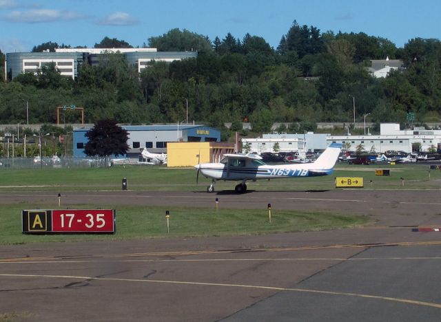 Cessna 152 (N6377B) - Touch and go RW 34. RELIANT AIR has the lowest fuel price on the Danbury (KDXR) airport.
