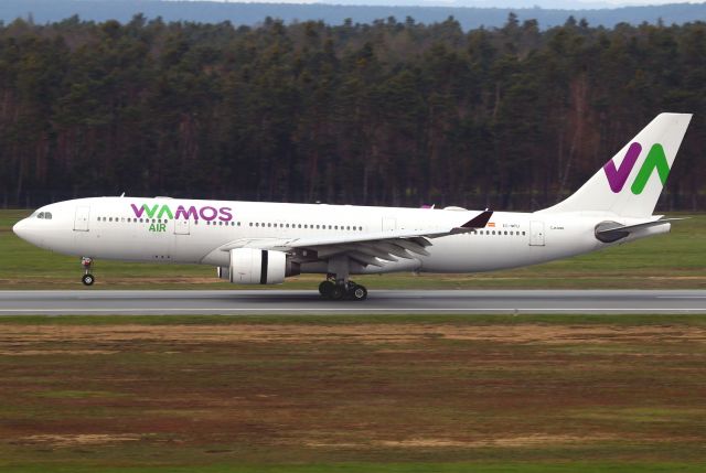 Airbus A330-200 (EC-MTU)