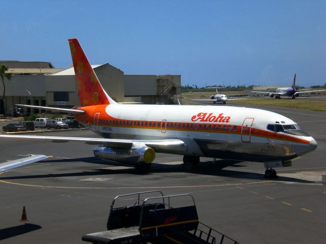 Boeing 737-200 (N823AL) - "Funbird" retro livery, 2008