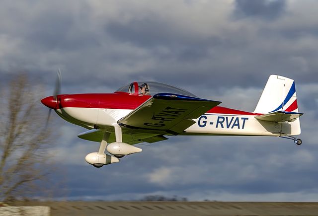 Vans RV-8 (G-RVAT)