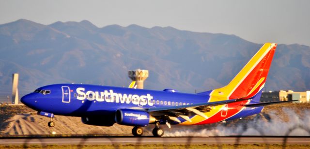 Boeing 737-700 (N935WN)