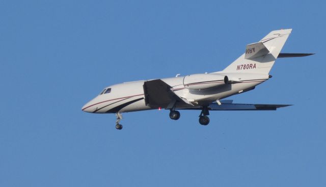 Dassault Falcon 20 (N780RA) - On final is this 1971 Dassault Falcon 20F in the Winter of 2020.