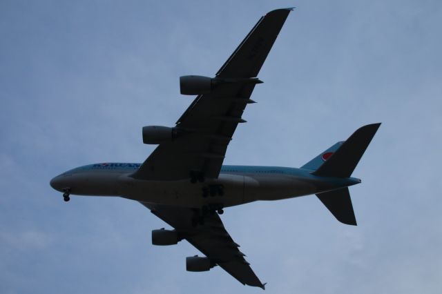 Airbus A380-800 (HL7628) - 628 arriving at RKSI from VTBS as KAL654.