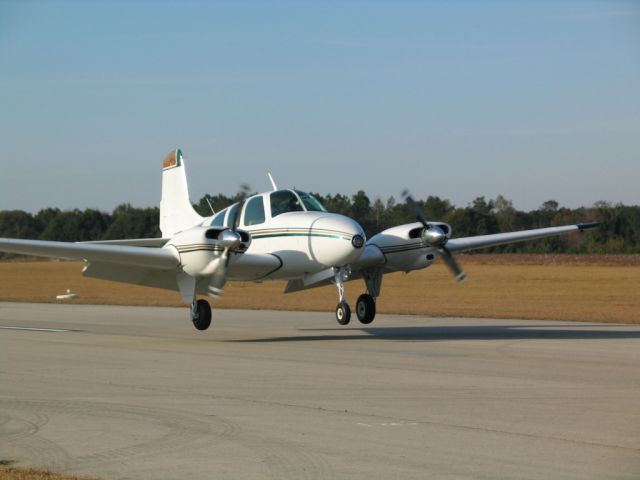 Beechcraft Travel Air (N9697Y)