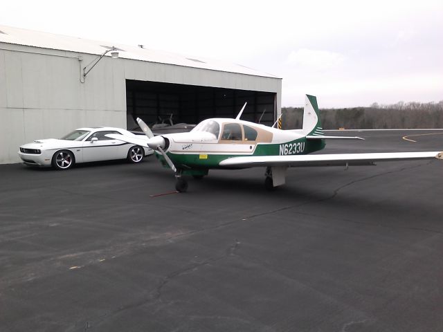 Mooney M-20 (N6233U)