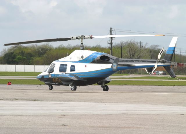 Bell 222 (N56RD)