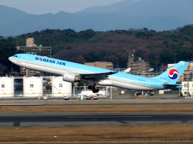 Airbus A330-300 (HL7720)