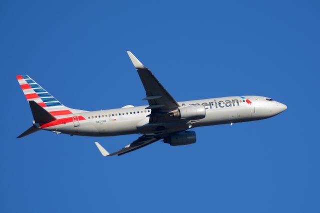 Boeing 737-800 (N804NN) - Boeing 737-823 on a beautiful February afternoon in Nashville.