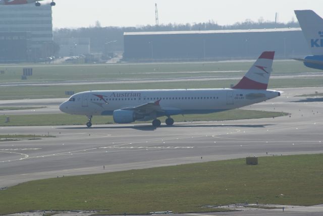 Airbus A320 (OE-LBV) - Austrian A320-214 cn1385