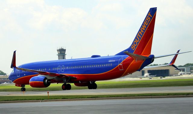 Boeing 737-800 (N8631A) - Chicago MDW 7/6/14