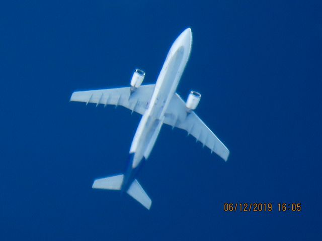 Airbus A300F4-600 (N683FE)