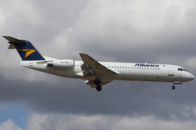 Fokker 100 (VH-FKA) - Kalamunda Road,br /on 16 March 2020