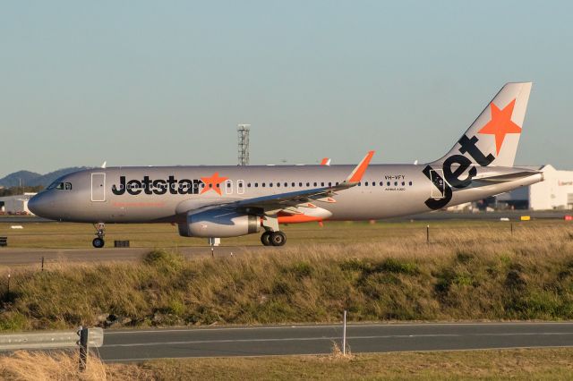 Airbus A320 (VH-VFY) - Taxing for departure