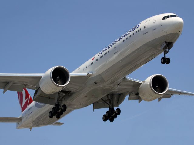 Boeing 777-200 (TC-JJH) - A Boeing 777 of the Turkish flag carrier.