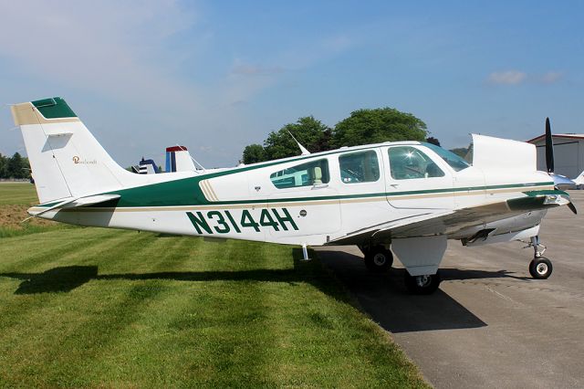 Beechcraft Bonanza (33) (N3144H)