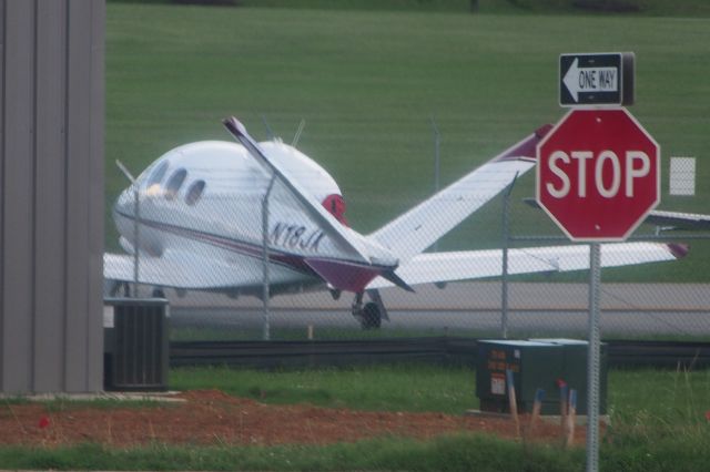 Beechcraft King Air 90 (N18JX)