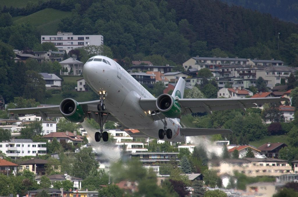 Airbus A319 (D-ASTZ)