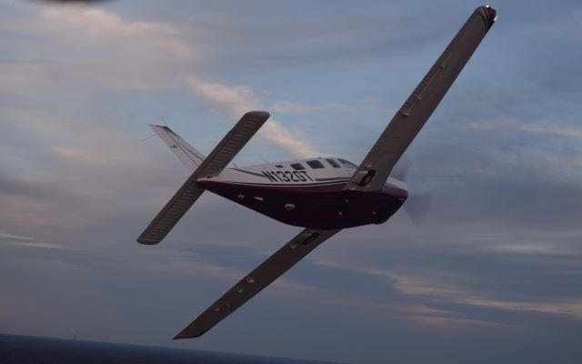 Piper Saratoga/Lance (N132GT) - N132GT "In The Break" during a 360 Overhead Recovery at KJEF F.A.S.T. formation flying clinic