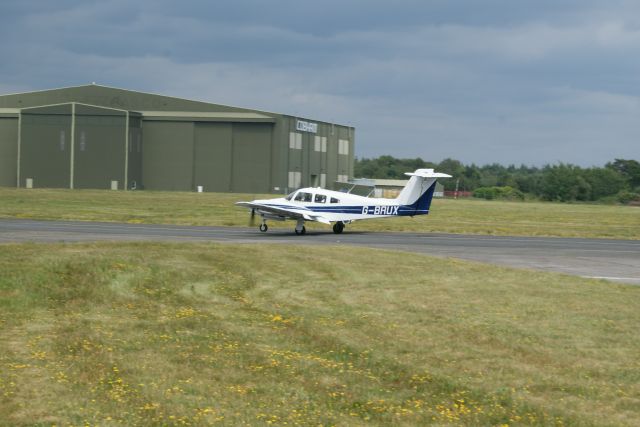 Piper PA-44 Seminole (G-BRUX)
