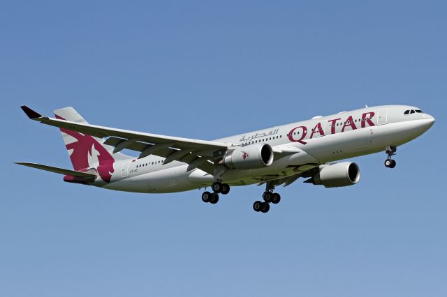 Airbus A330-200 (A7-ACI)