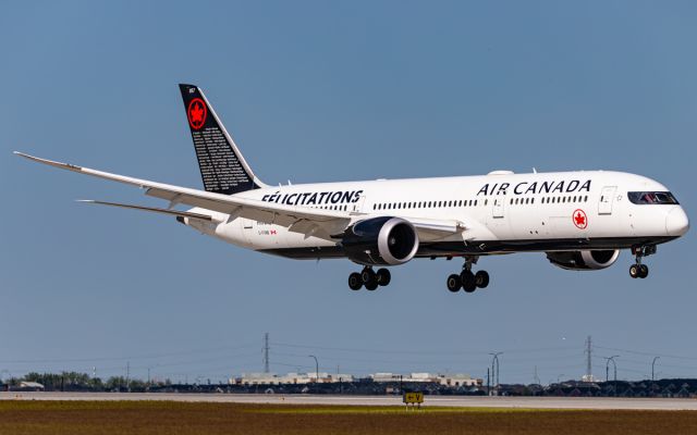 Boeing 787-9 Dreamliner (C-FVNB)
