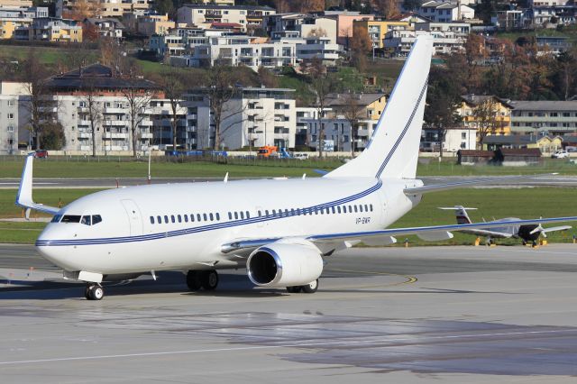 Boeing 737-700 (VP-BWR)