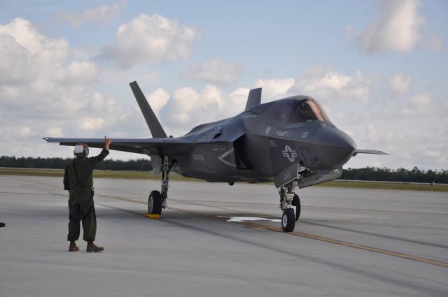 — — - f-35b ready for takeoff