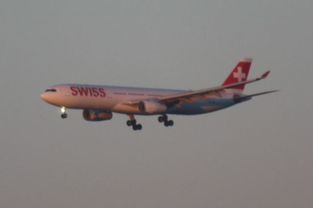 Airbus A330-300 (HB-JHE) - Runway: 28C. Operating as SWR8T on 1/27/2018.