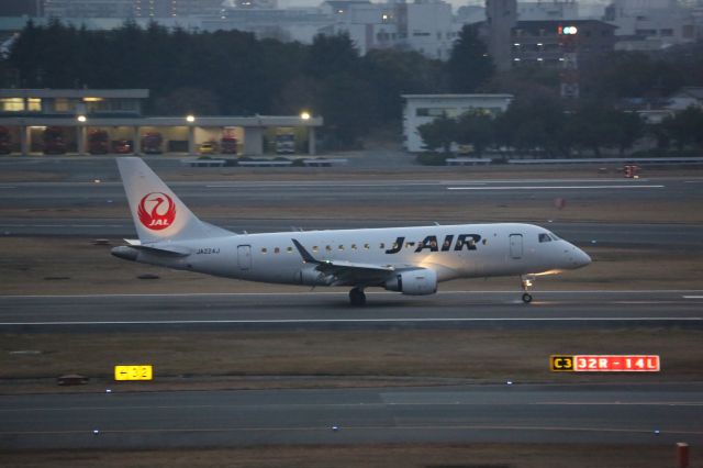 Embraer 170/175 (JA224J)