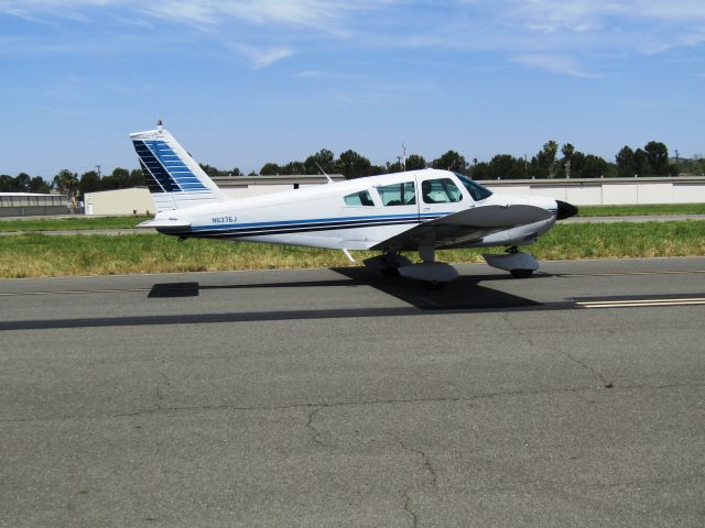 Piper Cherokee (N6376J) - Taxiing to RWY 24